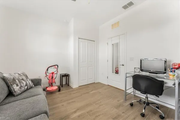 $3,200 | 2581 Kona Way, Naples, FL 34120