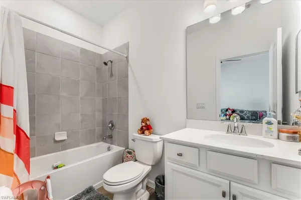 $3,200 | 2581 Kona Way, Naples, FL 34120