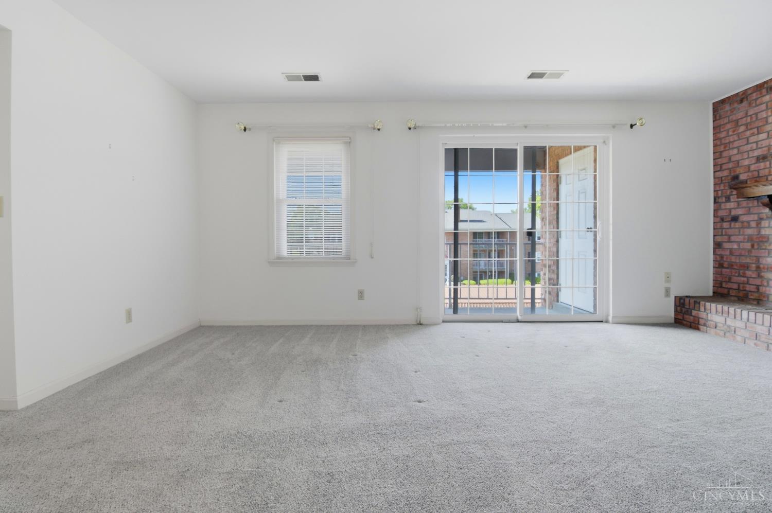 5346 Werk Road, Unit D12 Cincinnati, OH 45248 - Photo 7 of 33