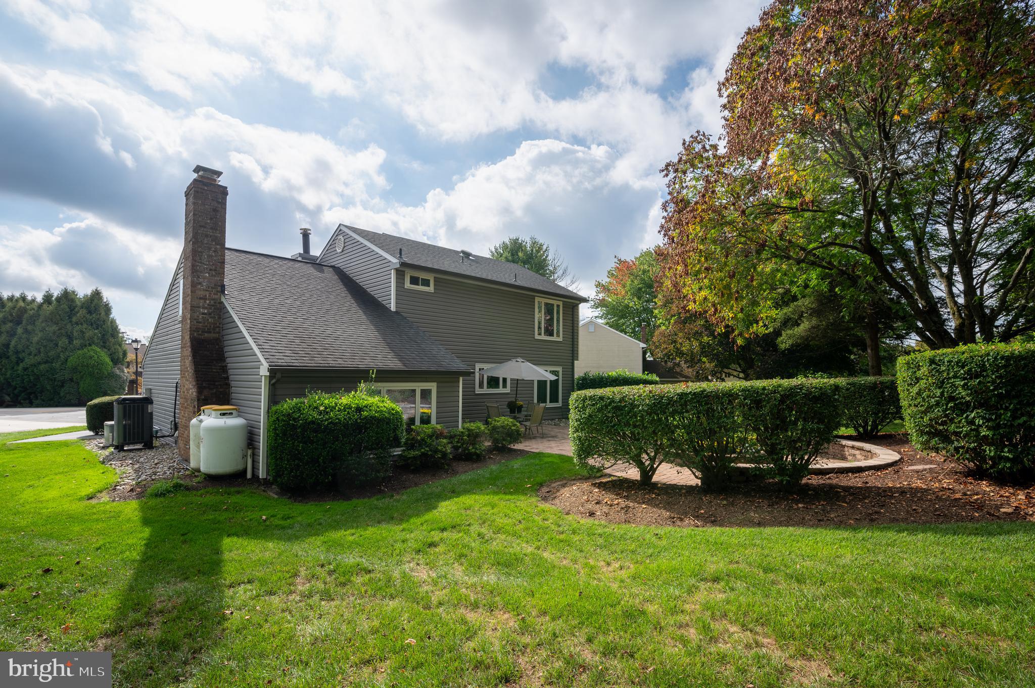 128 Birch Knoll Road Wilmington, DE 19810 - Photo 41 of 51 a front view of a house with a garden