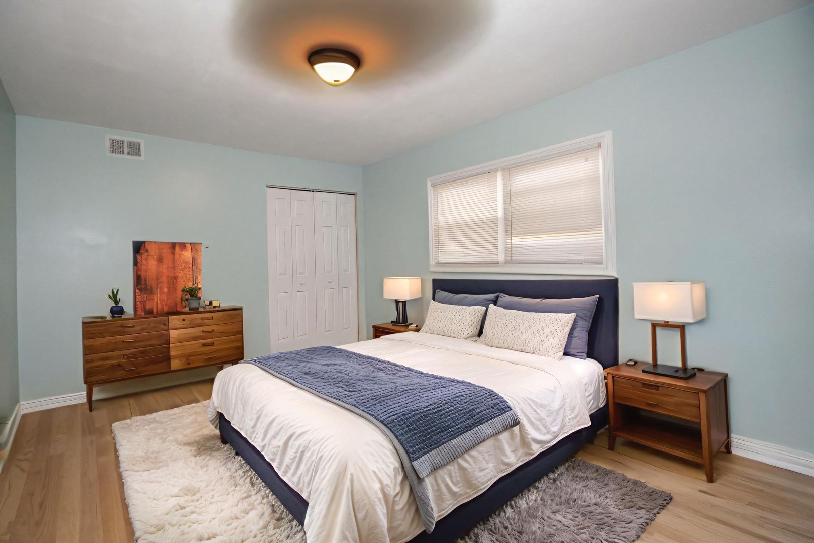 2065 West Farwell Avenue, Unit 3N Chicago, IL 60645 - Photo 7 of 15