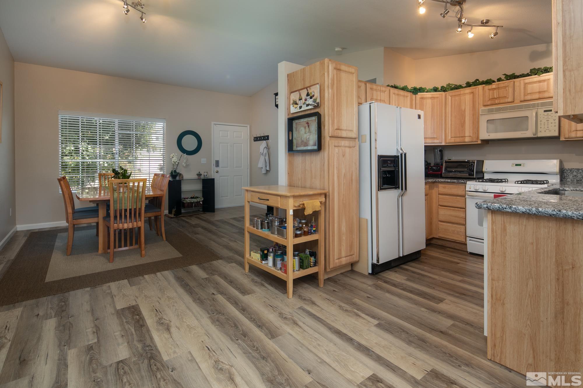 8435 Sopwith Boulevard Reno, NV 89506 - Photo 14 of 28 Photo 14