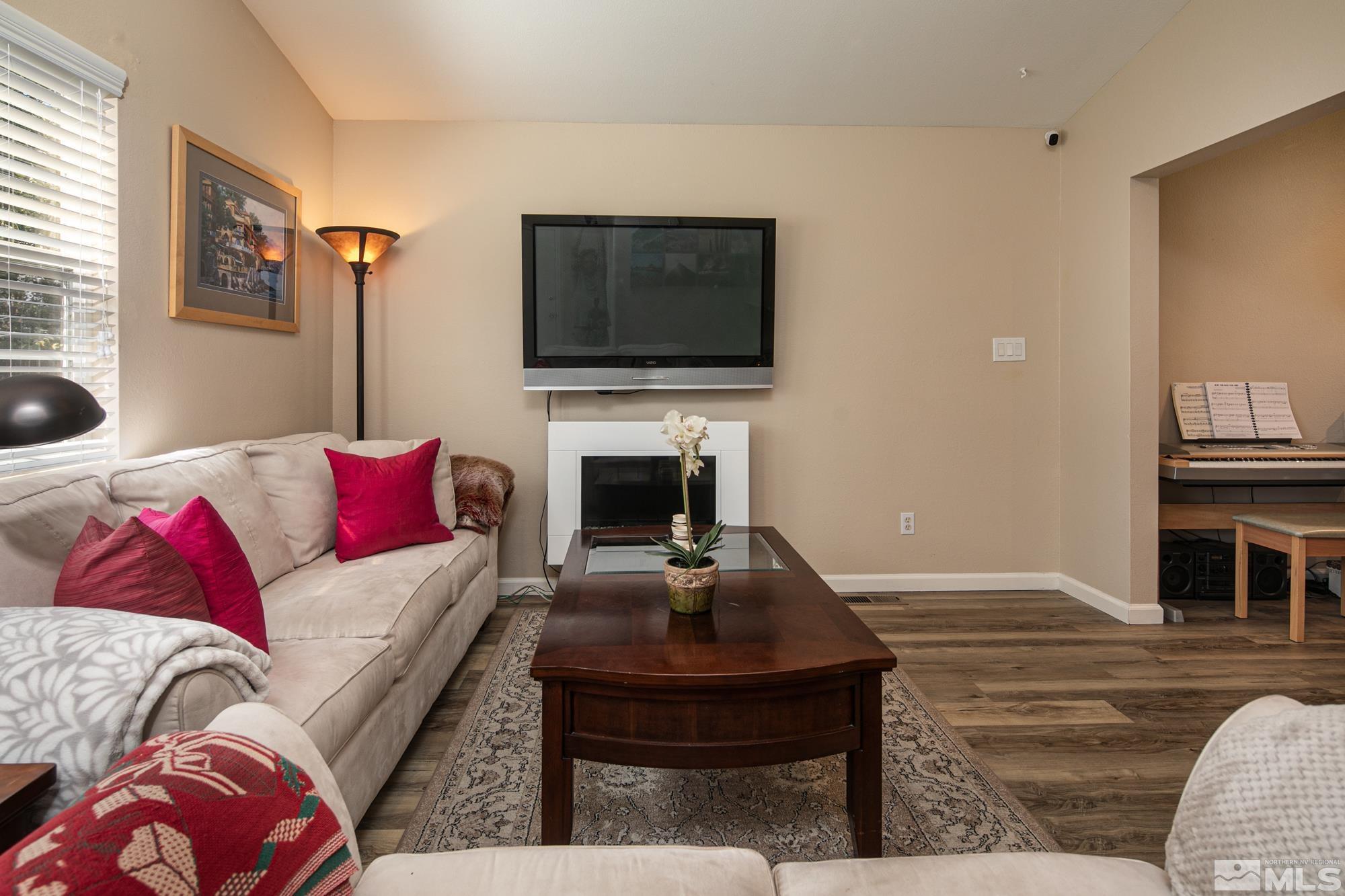 8435 Sopwith Boulevard Reno, NV 89506 - Photo 9 of 28 Photo 9