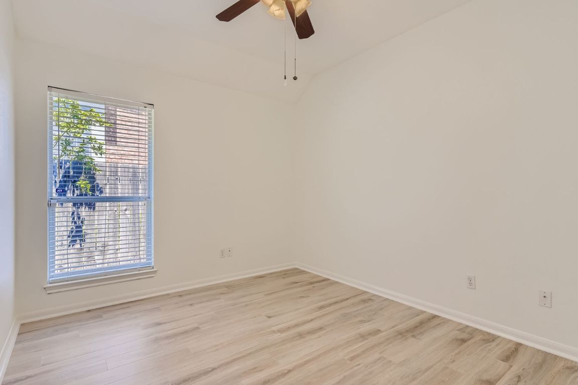 6740 Poncha Pass Austin, TX 78749 - Photo 14 of 21