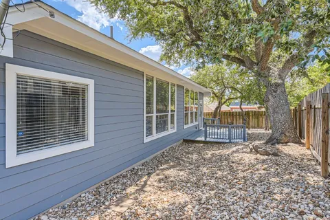 $2,800 | 6740 Poncha Pass, Austin, TX 78749