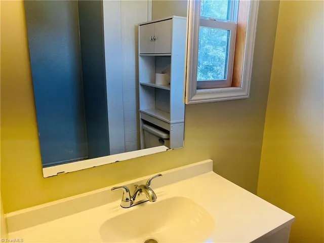 $179,900 | 115 Stout Lane, Pilot Mountain, NC 27041