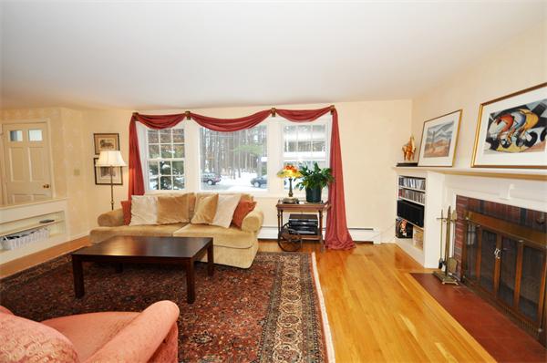 4 Townsend Road Acton, MA 01720 - Photo 5 of 28 Gallery Image 5