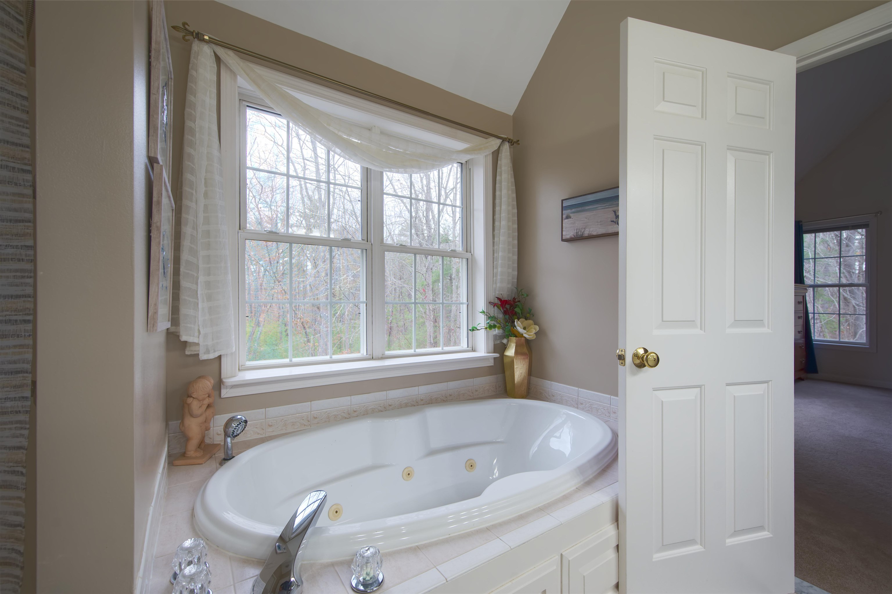 34 Kinloch Drive Stratham, NH 03885 - Photo 23 of 53
