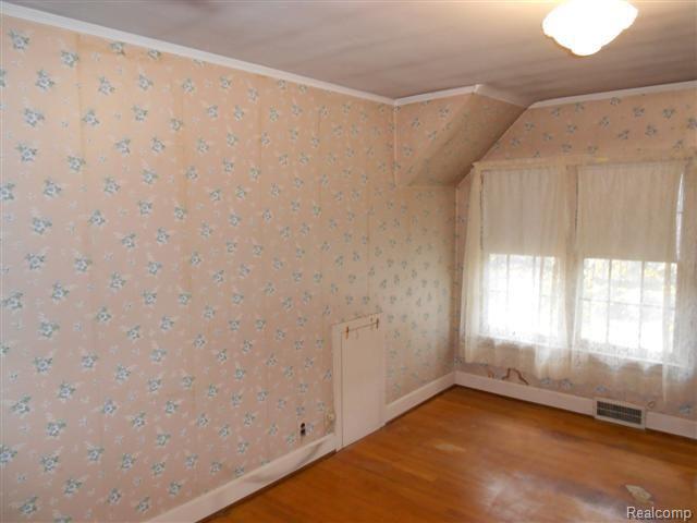 14500 Stahelin Road Detroit, MI 48223 - Photo 12 of 15 14500 Stahelin 009 (Small) (2)