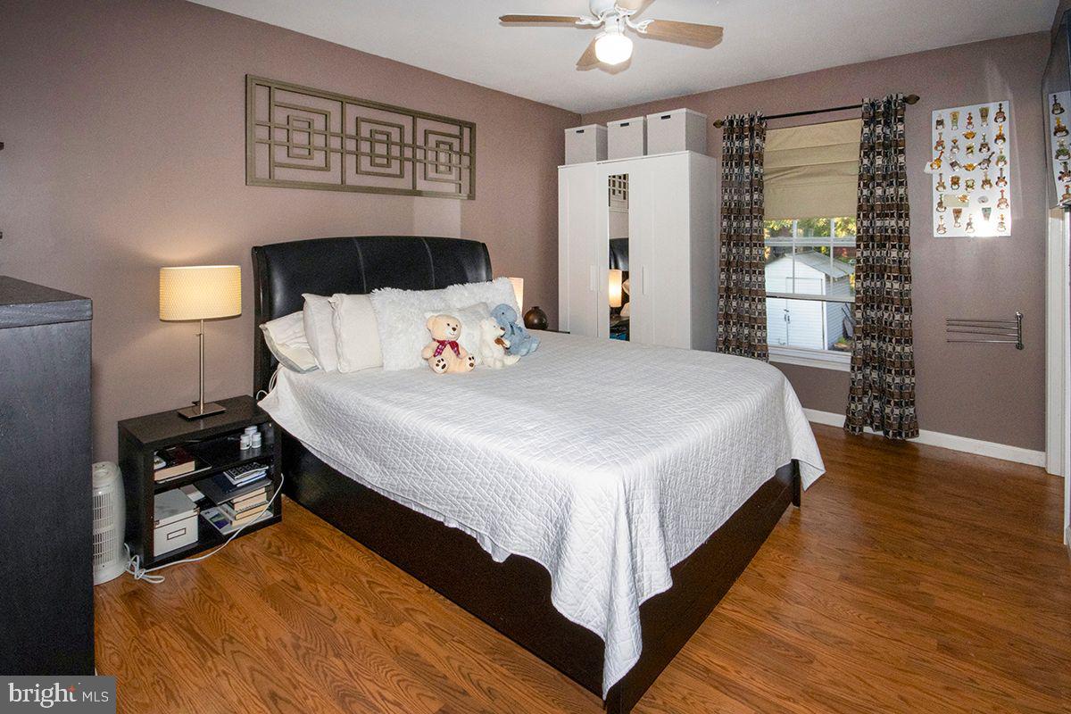 60 Vance Avenue Sicklerville, NJ 08081 - Photo 19 of 42 Master Bedroom: Wood Laminate Flooring
