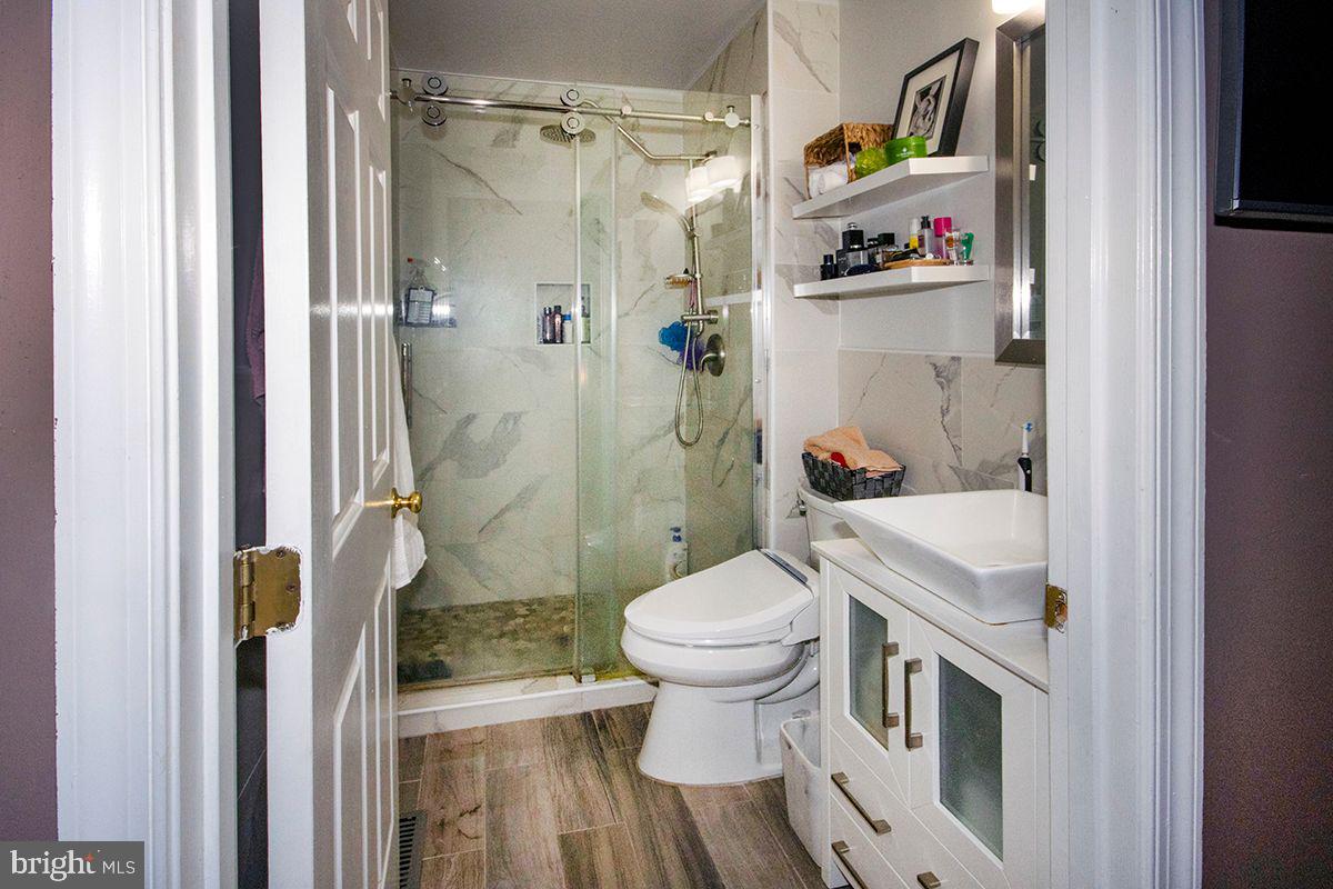 60 Vance Avenue Sicklerville, NJ 08081 - Photo 20 of 42 Master Bathroom: Tiled Shower w Glass Doors