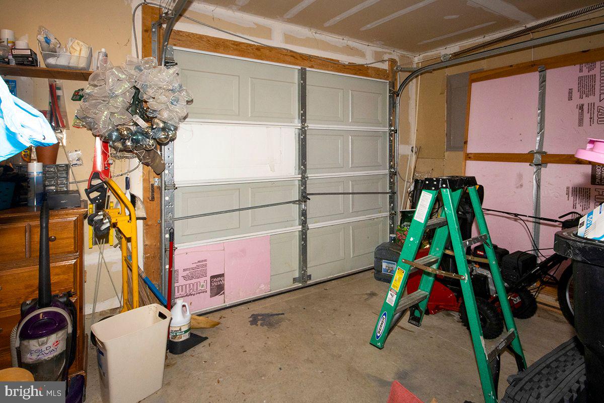 60 Vance Avenue Sicklerville, NJ 08081 - Photo 35 of 42 Garage