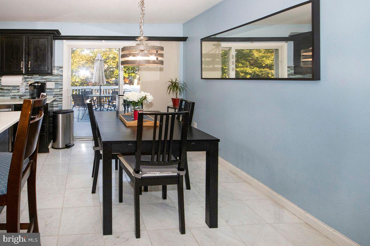 60 Vance Avenue Sicklerville, NJ 08081 - Photo 8 of 42 Dining Area: Marble Tile