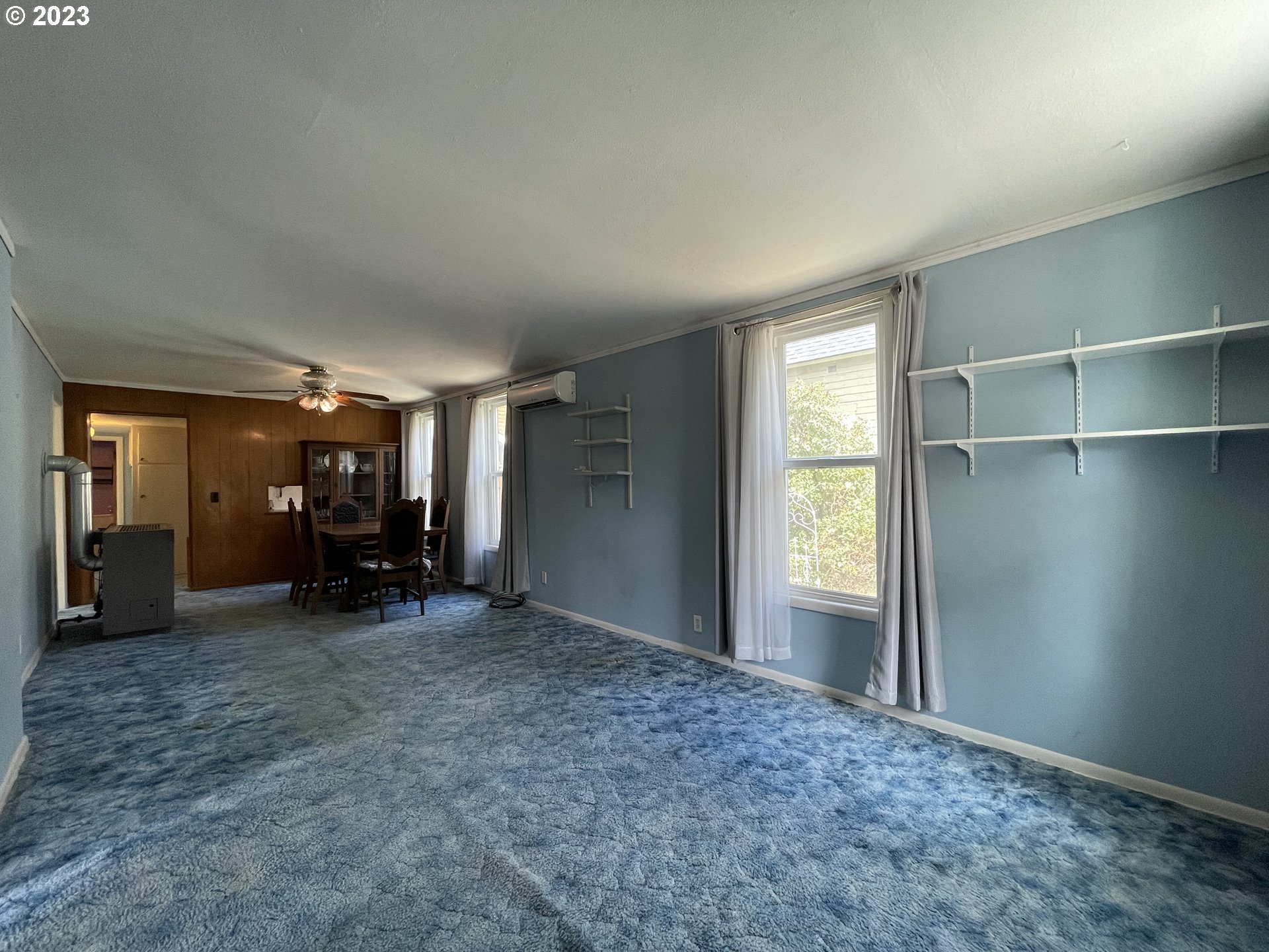 430 E Street Springfield, OR 97477 - Photo 22 of 29 an empty room with closet and mirror