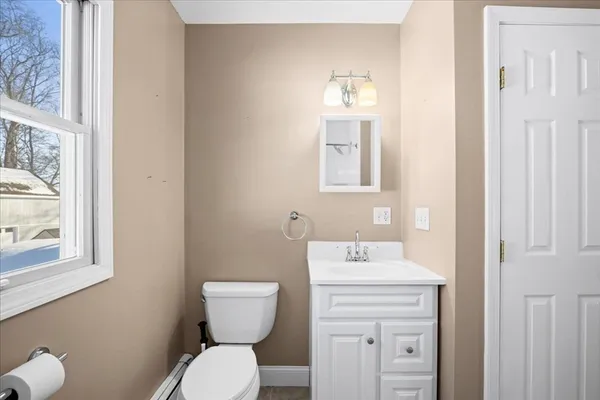 $749,900 | 12 Bylund Avenue, Auburn, MA 01501