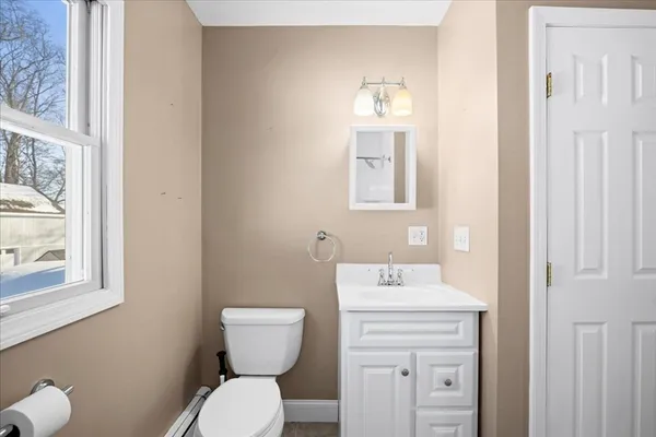 $779,900 | 12 Bylund Avenue, Auburn, MA 01501