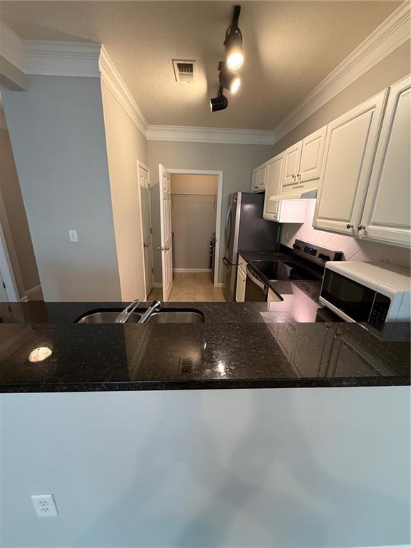 5208 Westchester Ridge Northeast Atlanta, GA 30329 - Photo 4 of 31