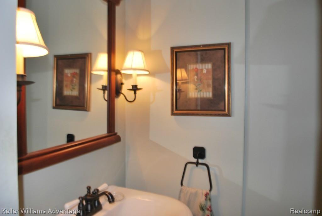 Updated 1/2 bath