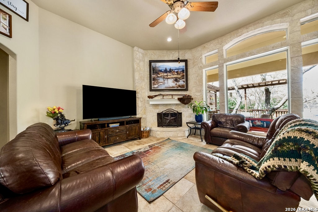 158 Lantana Cerro Spring Branch, TX 78070 - Photo 16 of 43