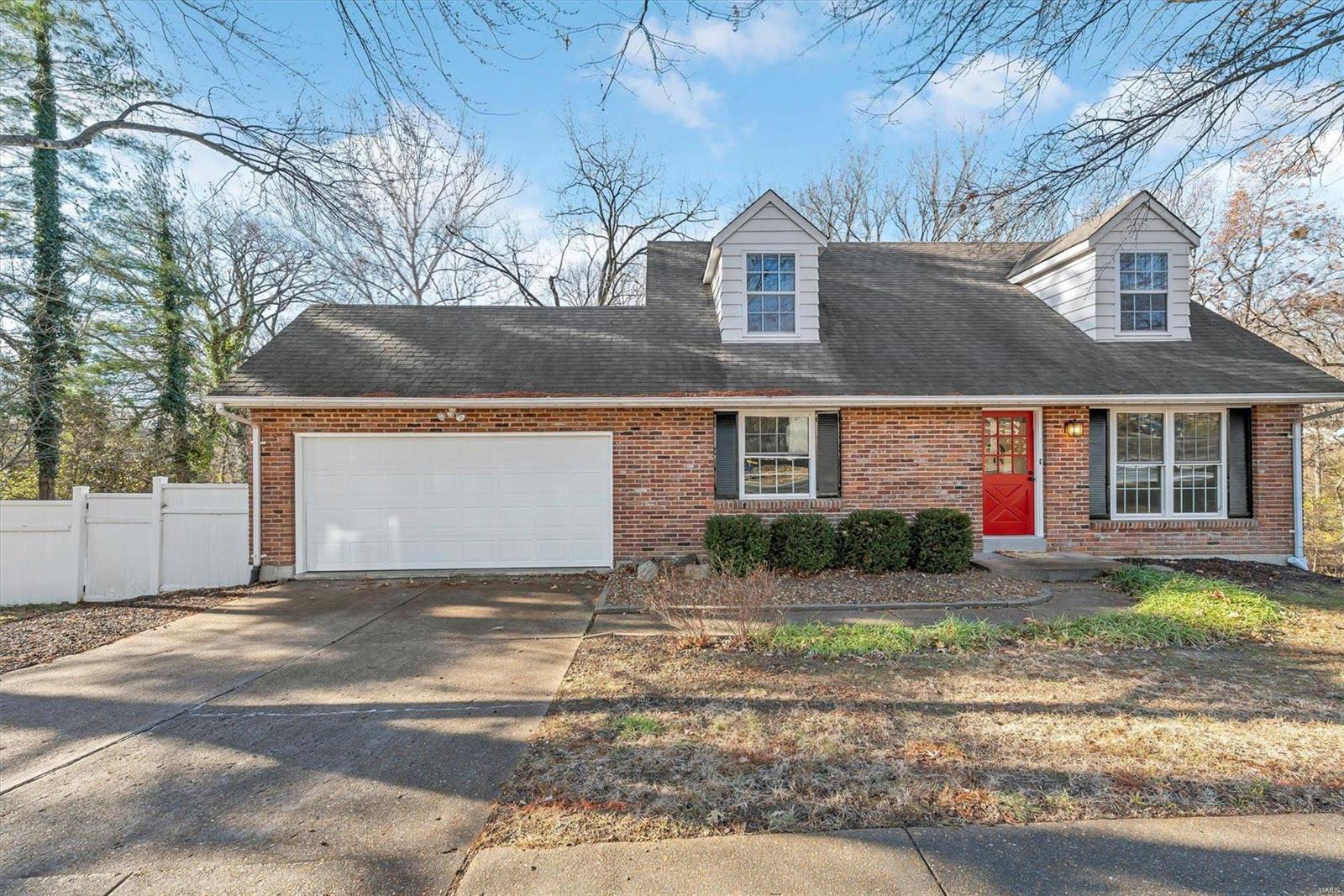 5859 Rabbit Run Drive St. Louis, MO 63129 - Photo 1 of 36 Gallery Image 1