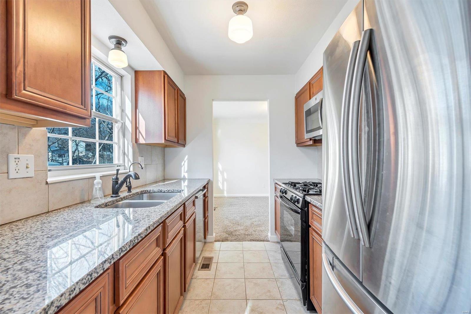 5859 Rabbit Run Drive St. Louis, MO 63129 - Photo 13 of 36 Gallery Image 13