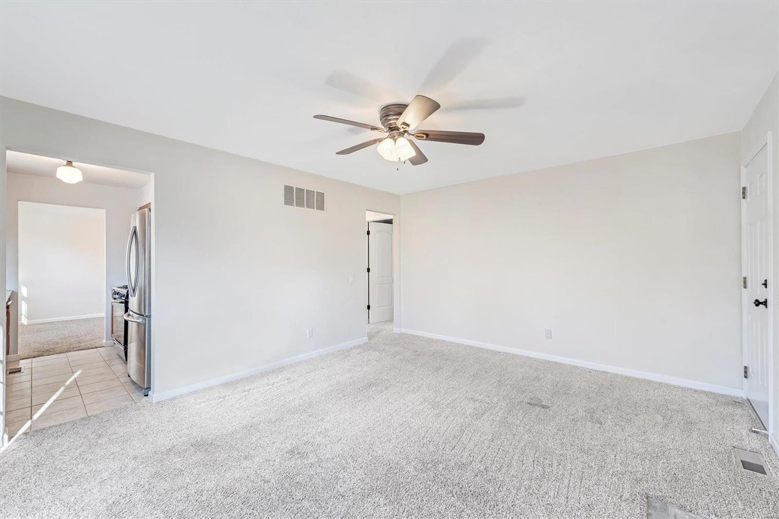 5859 Rabbit Run Drive St. Louis, MO 63129 - Photo 16 of 36 Gallery Image 16