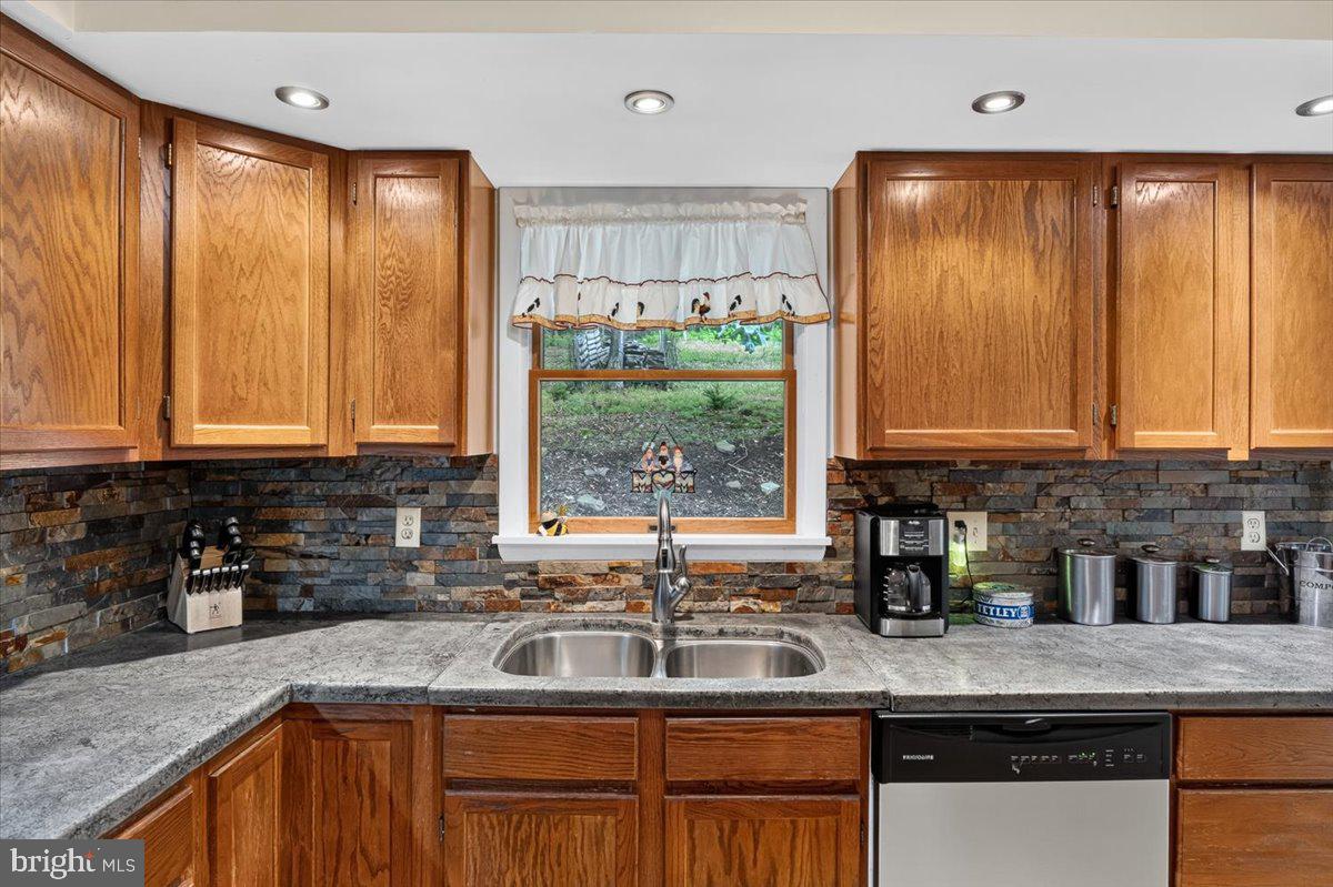 167 Sky Valley Road Swanton, MD 21561 - Photo 10 of 45 Gallery Image 10