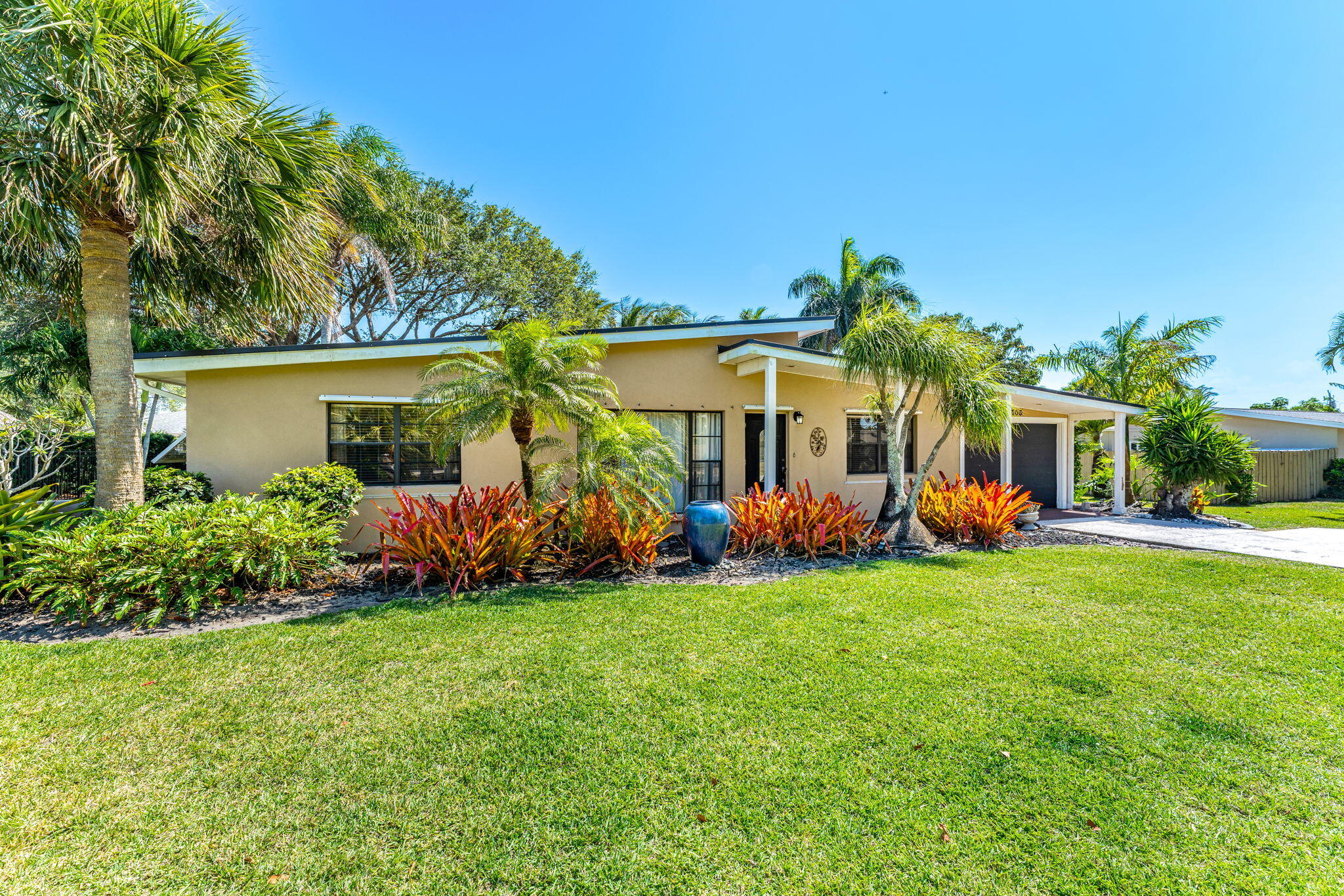 505 Poinsettia Road Melbourne Beach, FL 32951 - Photo 2 of 25 Allows Airbnb