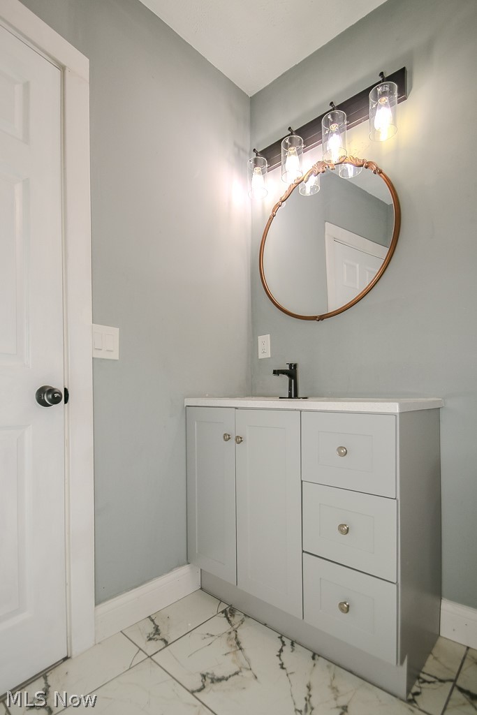 1203 Mayfield Ridge Road Mayfield Heights, OH 44124 - Photo 22 of 28