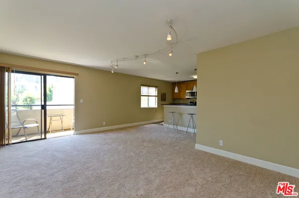 $4,400 | 10982 Roebling Avenue, Unit 461, Los Angeles, CA 90024