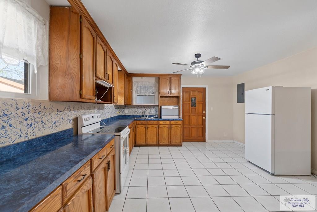 22484 Olmito Road Rio Hondo, TX 78583 - Photo 6 of 24 Gallery Image 6