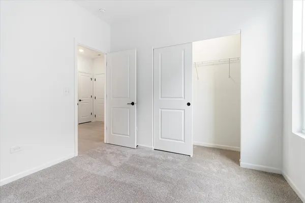 $379,990 | 25439 West Alabaster Circle, Plainfield, IL 60544