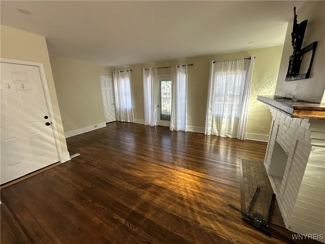 $1,750 | 1133 Hertel Avenue, Unit 2, Buffalo, NY 14216