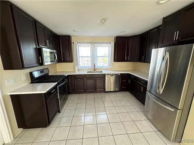 $1,750 | 1133 Hertel Avenue, Unit 2, Buffalo, NY 14216