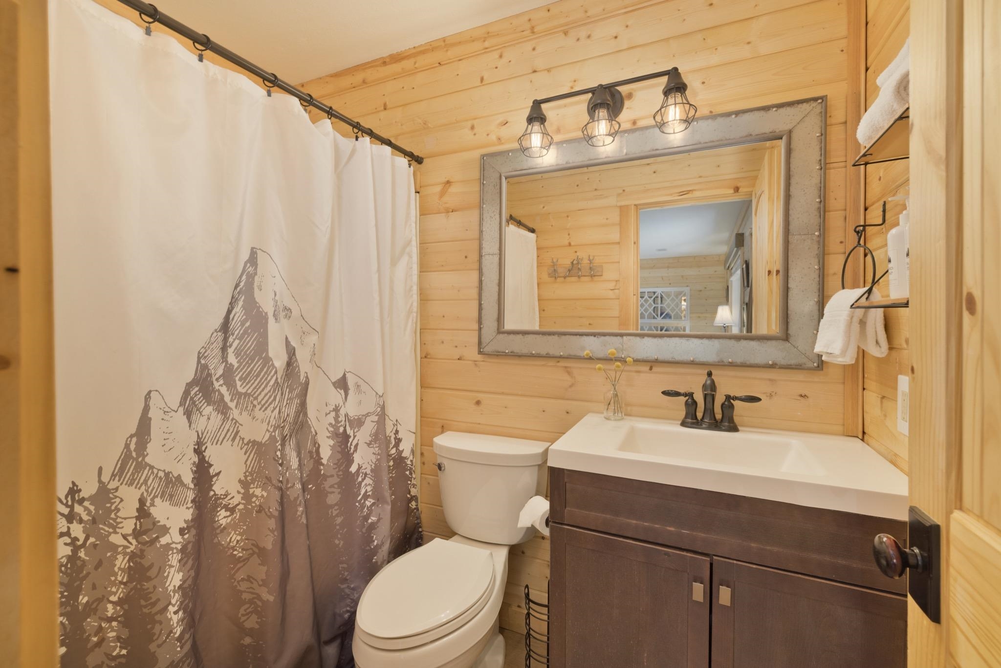 384 Joaquin Road, Unit 29 Mammoth Lakes, CA 93546 - Photo 26 of 32 Gallery Image 26