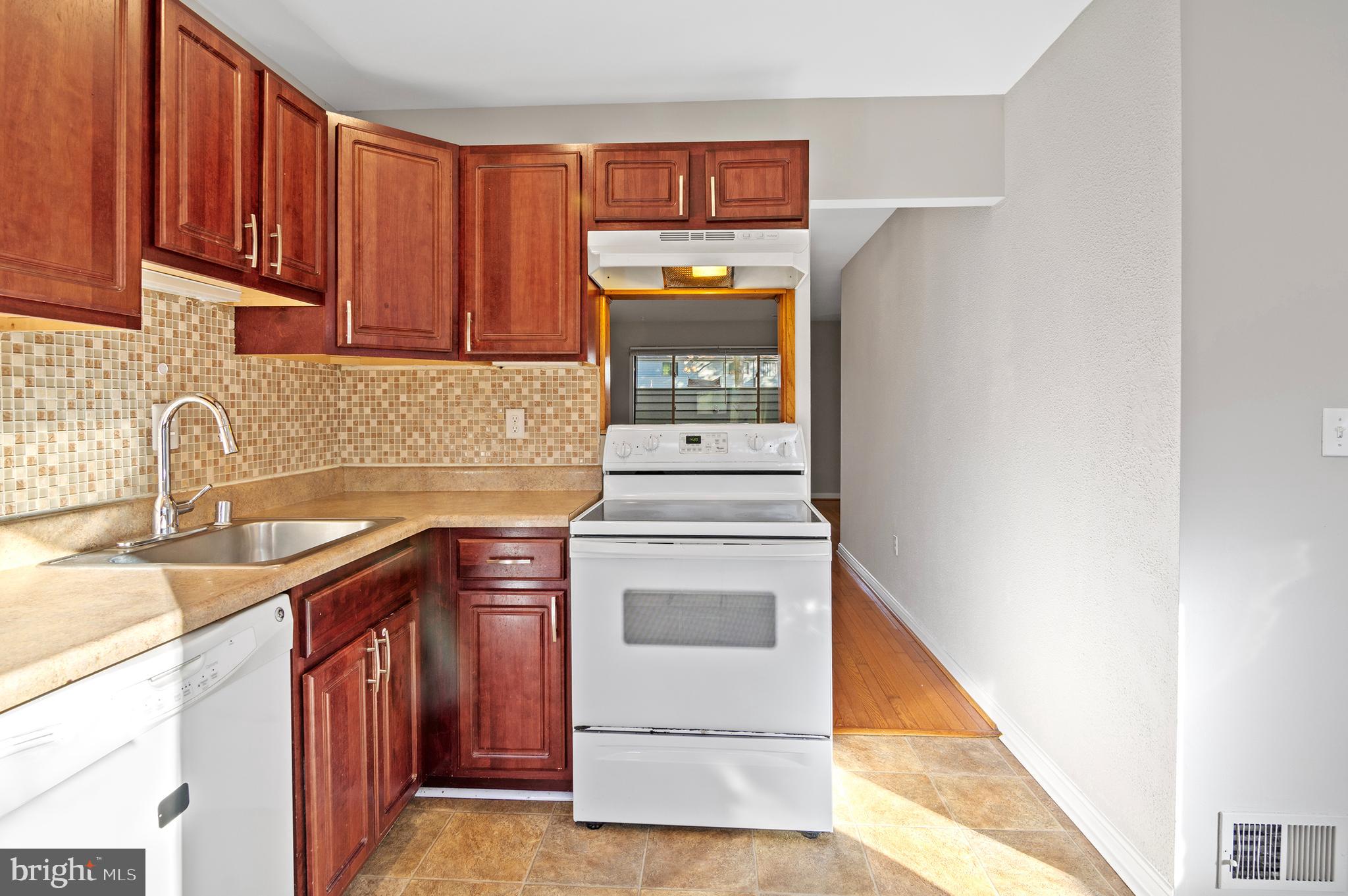 1052 Cedar Ridge Court Annapolis, MD 21403 - Photo 10 of 27 Gallery Image 10