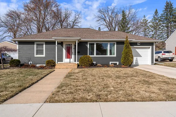 $264,900 | 1817 1st Avenue Northeast, Austin, MN 55912