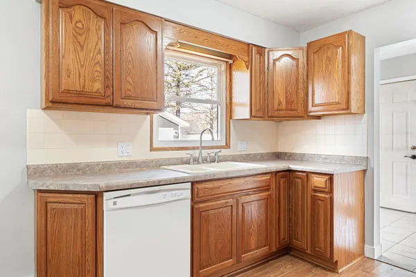 $264,900 | 1817 1st Avenue Northeast, Austin, MN 55912