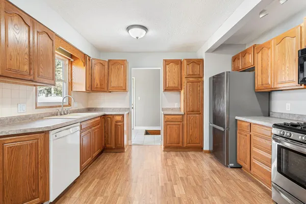 $264,900 | 1817 1st Avenue Northeast, Austin, MN 55912