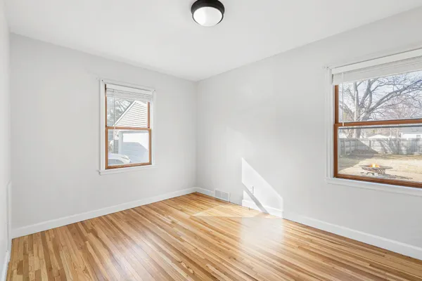 $264,900 | 1817 1st Avenue Northeast, Austin, MN 55912