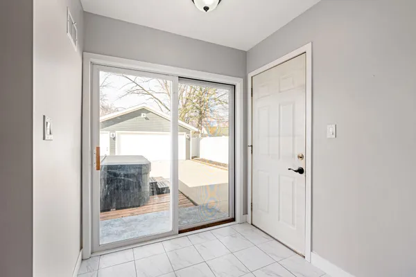 $264,900 | 1817 1st Avenue Northeast, Austin, MN 55912