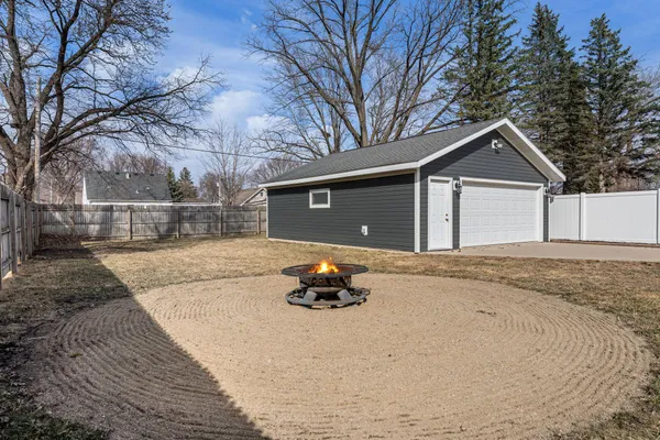 $264,900 | 1817 1st Avenue Northeast, Austin, MN 55912