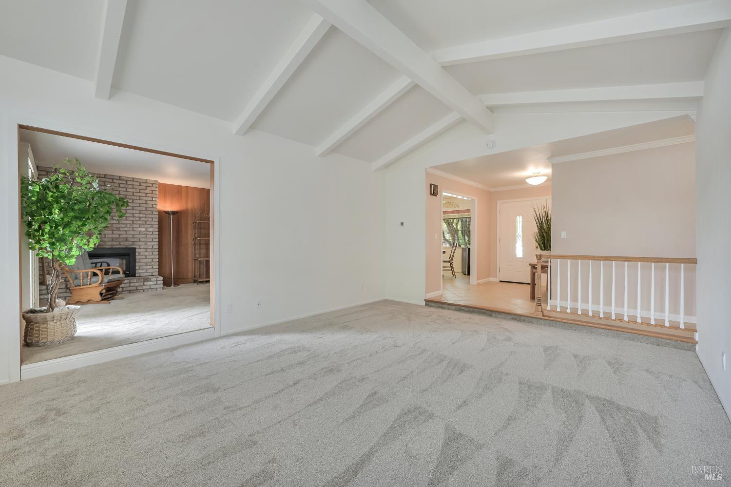 2040 Parrish Drive Santa Rosa, CA 95404 - Photo 3 of 27