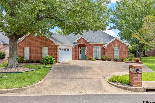 $345,000 | 5106 Cloverdale Drive, Tyler, TX 75703
