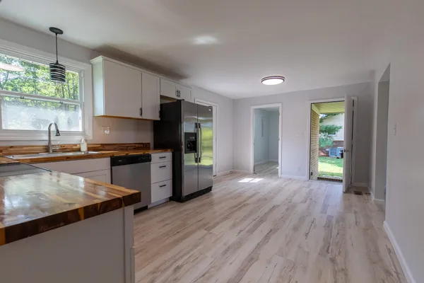 $205,000 | 4472 Spencer Road, Rock Island, TN 38581