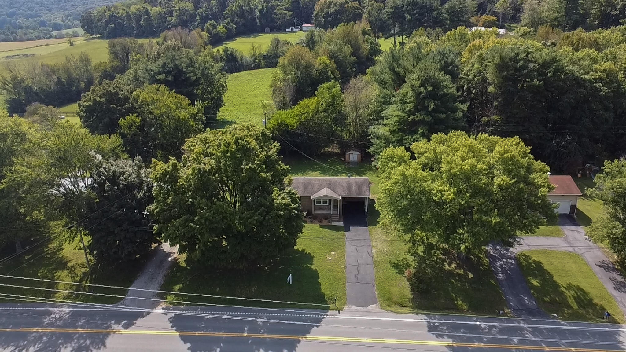 4472 Spencer Road Rock Island, TN 38581 - Photo 4 of 25 2025-09-09-10-42-10-633