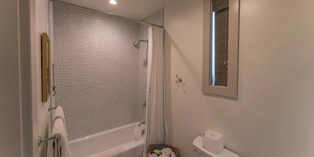 $2,595,000 | 174 Putting Park Drive, Fredericksburg, TX 78624