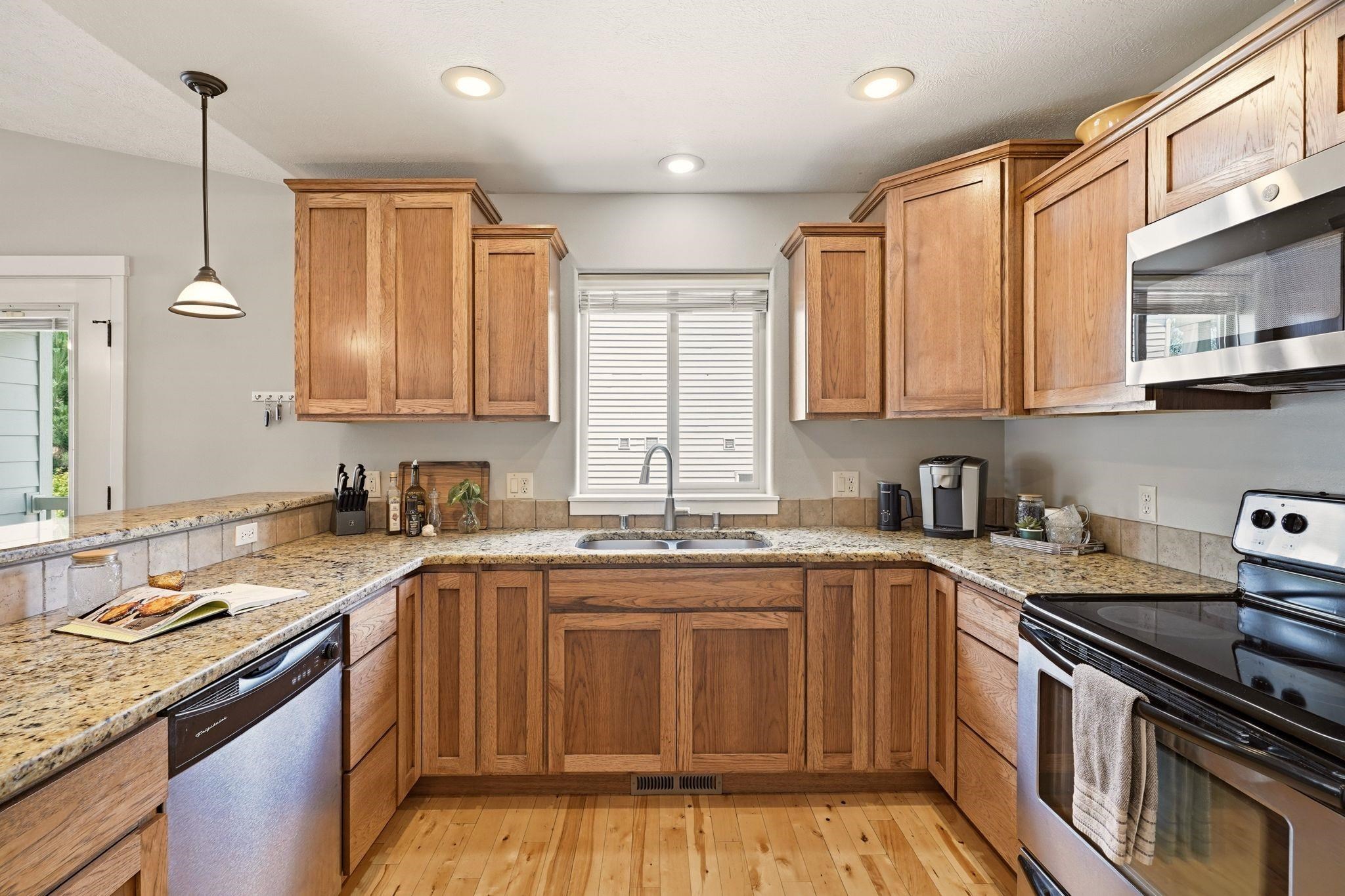 1611 South Cochran Street Spokane, WA 99224 - Photo 12 of 50