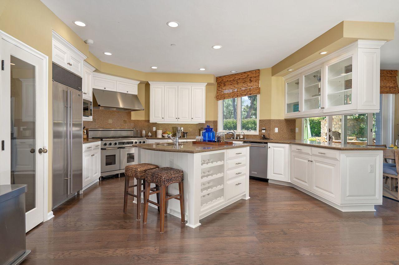 216 Ortega Ridge Road Summerland, CA 93067 - Photo 14 of 42 179834548123329ea-123329-117