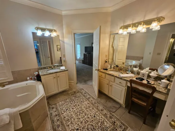 $419,500 | 4111 Fairfax Court, Evansville, IN 47710